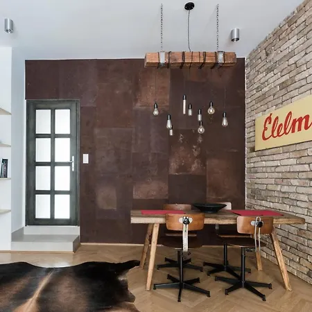 Διαμέρισμα Smart, Stylish In The Heart Of *