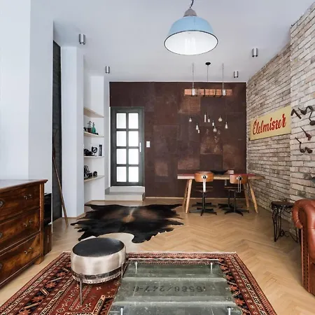 Smart, Stylish In The Heart Of *